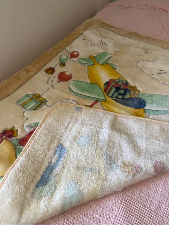 Soft Plush Kids Blanket with Airplane & Gift Design