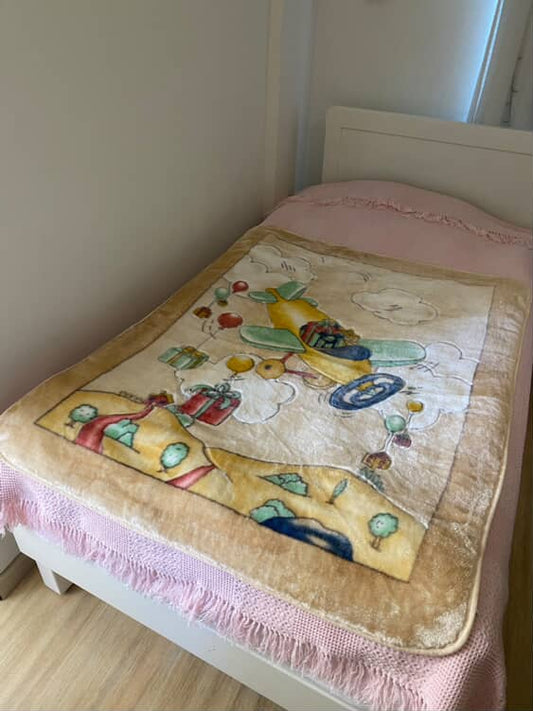 Soft Plush Kids Blanket with Airplane & Gift Design