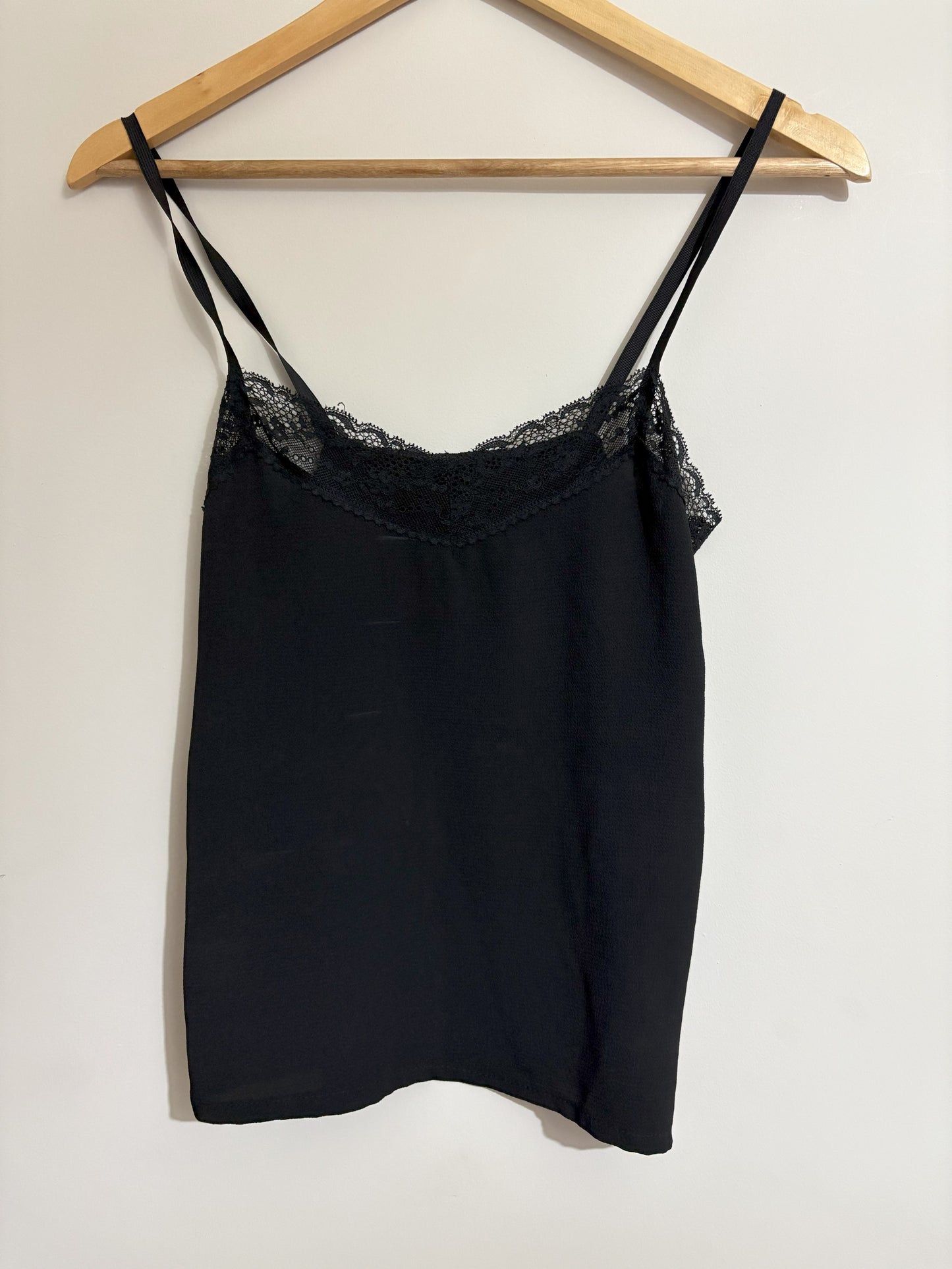 Elegant Black Lace-Trim Cami Top – Spaghetti Straps