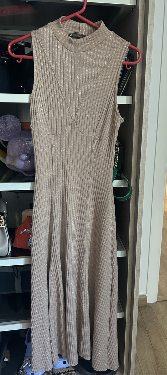 Champagne Glow Ribbed Maxi Dress