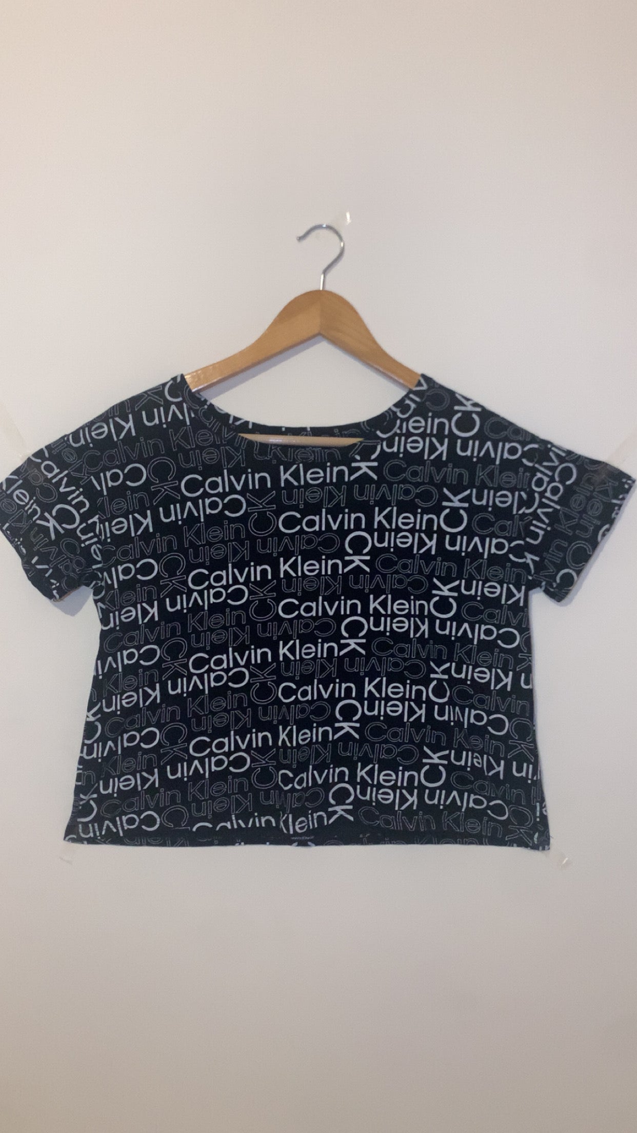 Calvin Klein Crop T-Shirt