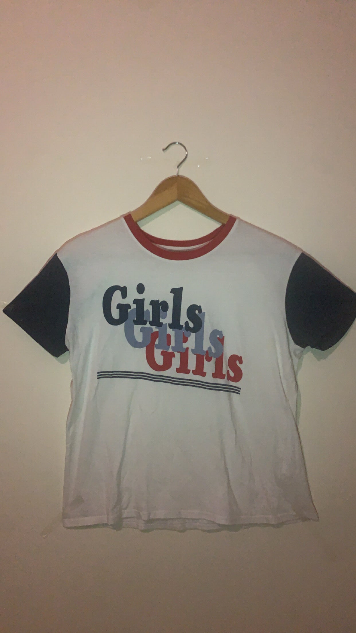 Bershka T-Shirt - "Girls, Girls, Girls"