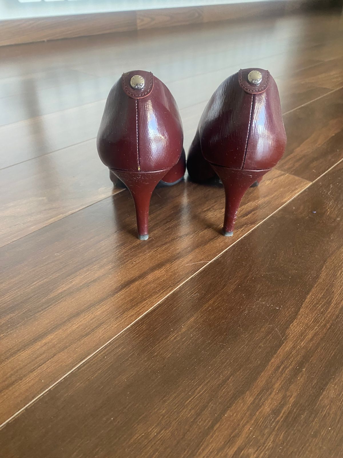Michael Kors Maroon Pumps
