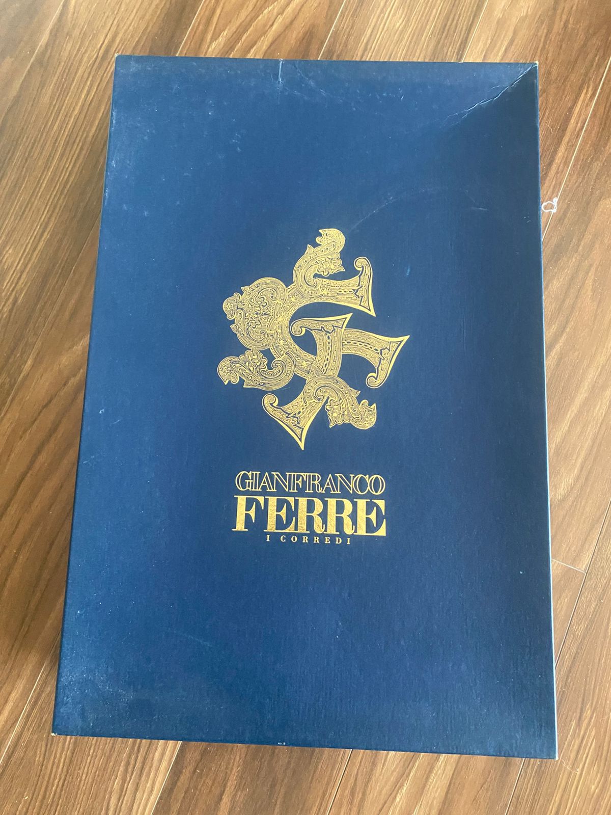 Gianfranco Ferré “I Corredi” Bathrobe with Towel Set