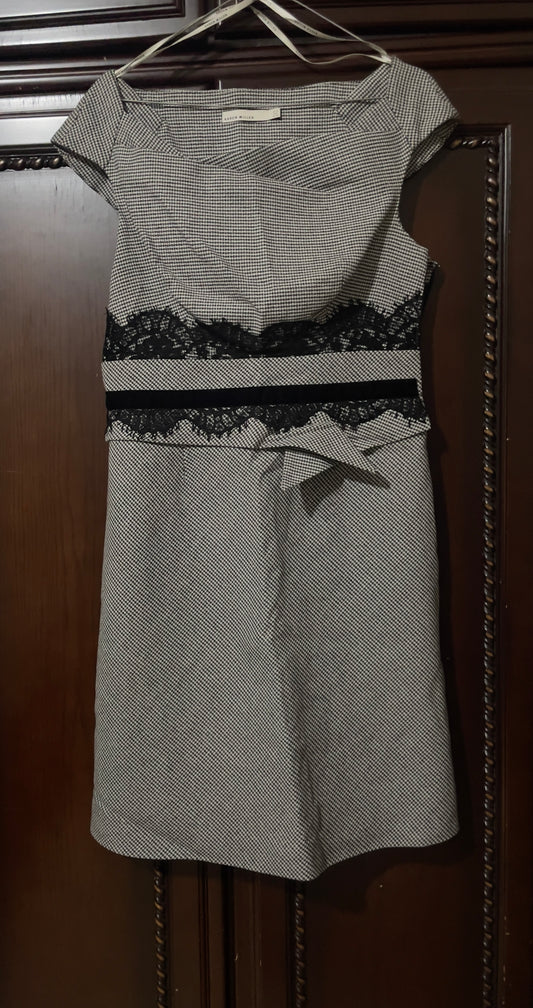 Karen Millen-Lace Waist Black & White Dress