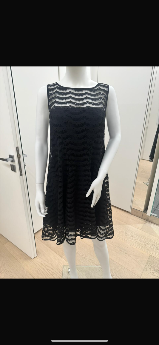 Black Lace Sleeveless Dress